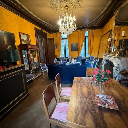 Belle Maison Laonnoise D'antan * Laon
